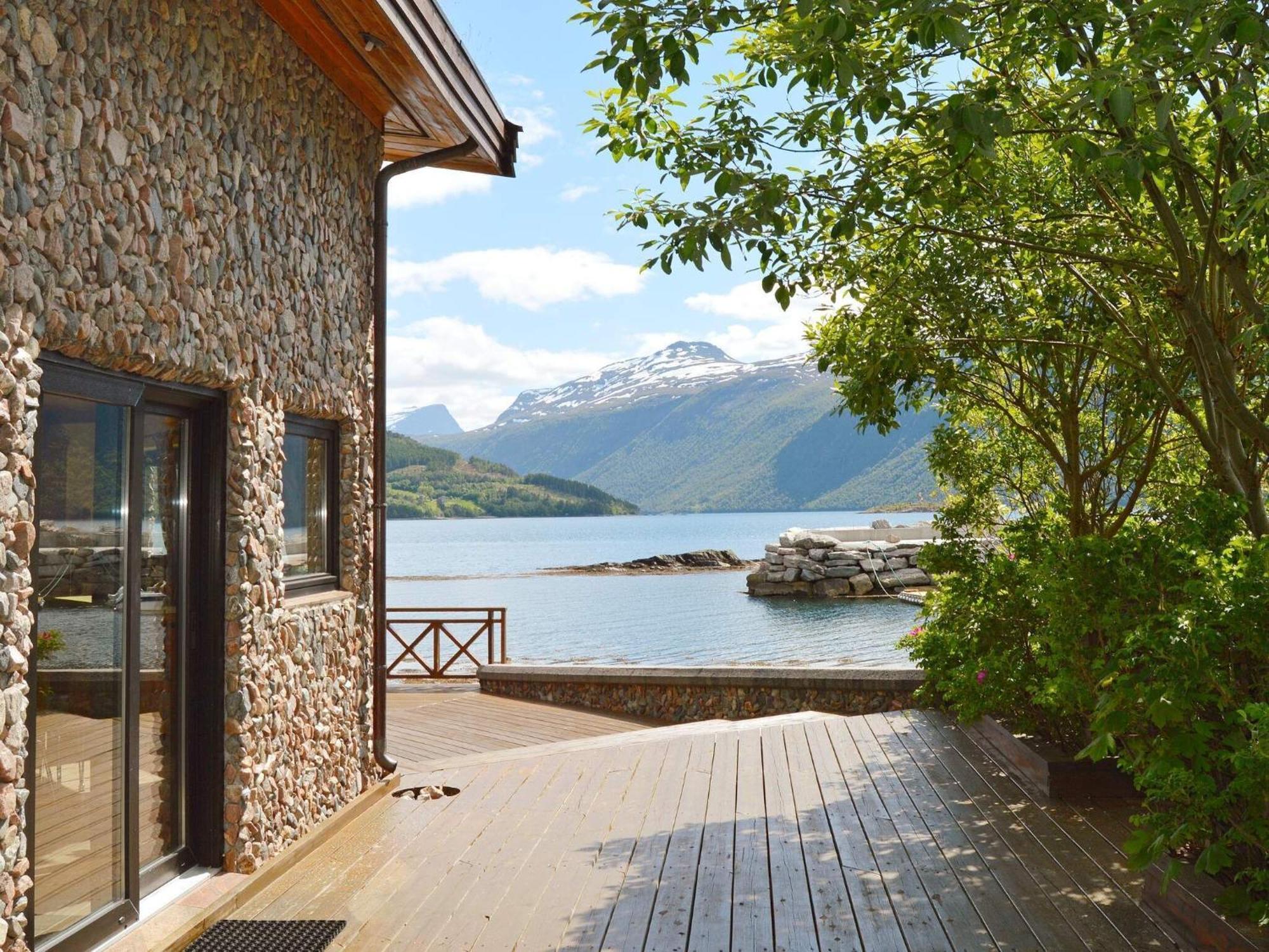Holiday Home Hovik Rod  Экстерьер фото